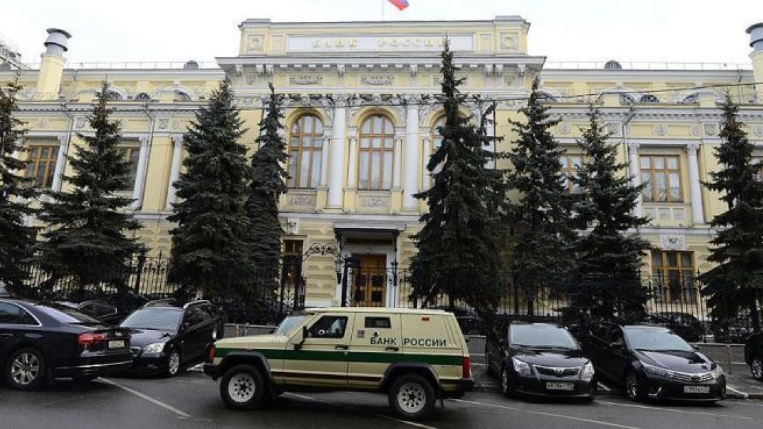 Rusya'da dövizle borçlananlar hükümeti protesto ediyor