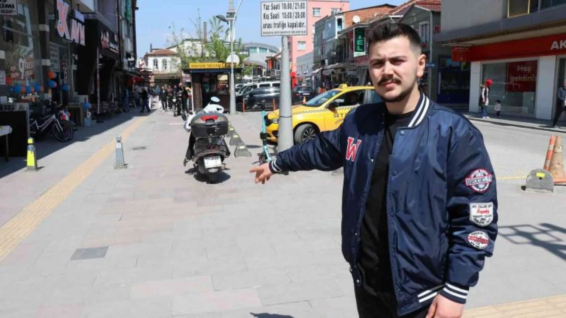 Satın almak istediğini söylediği motosikleti 'Park edeceğim' bahanesiyle çaldı