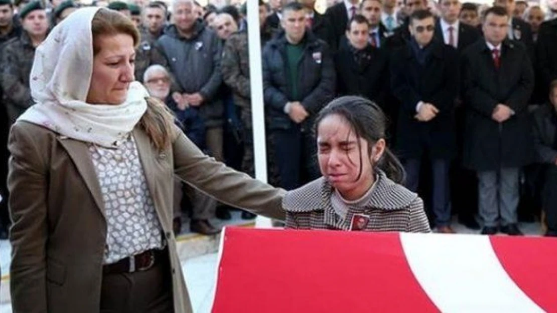 Şehidin kızı yürekleri dağladı