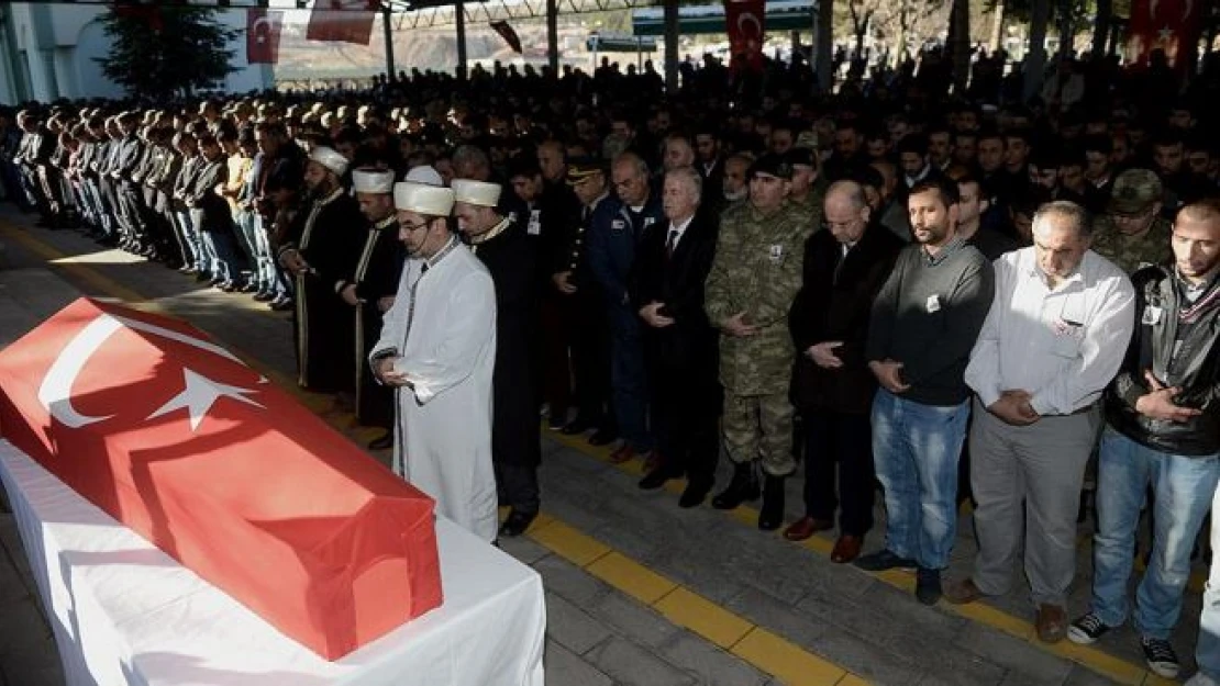 Şehit jandarma er Karakaş son yolculuğuna uğurlandı