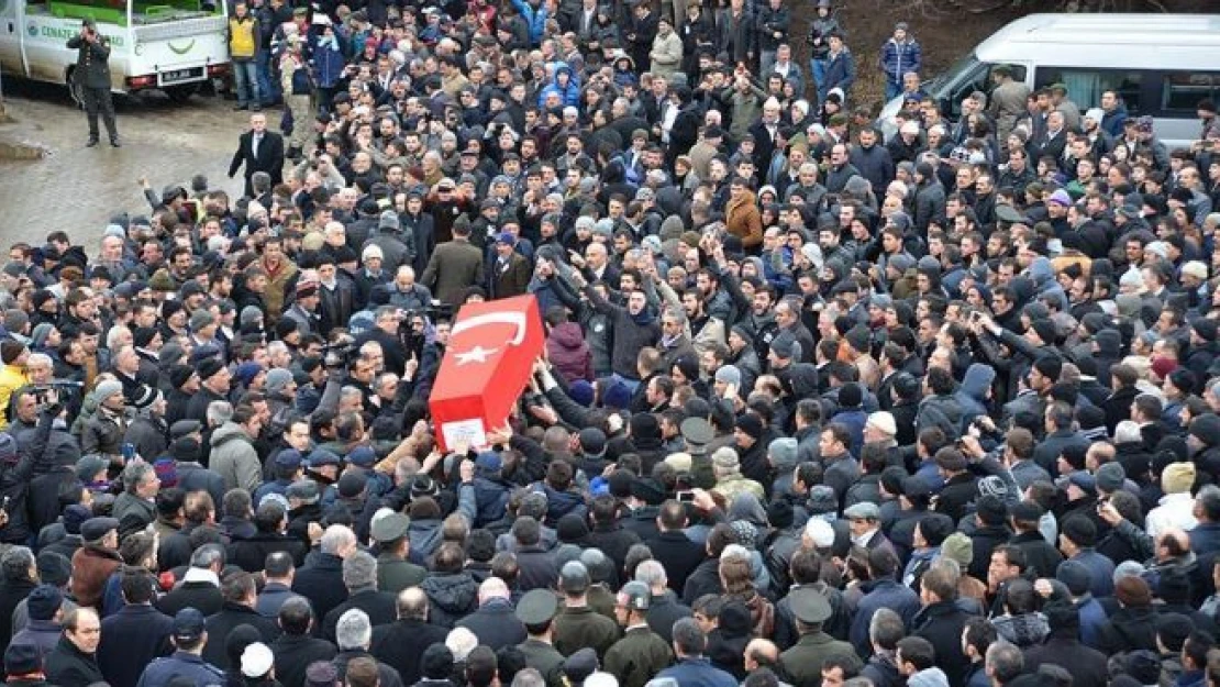 Şehit Uzman Çavuş Özdemir son yolculuğuna uğurlandı