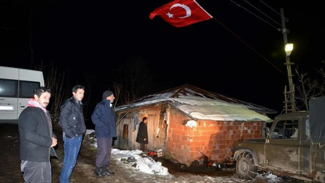 Şehit Uzman Çavuş Özdemir'in babaevinde yas