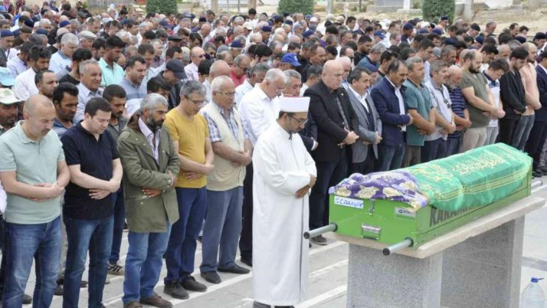 Selde hayatını kaybeden 5 çocuk annesi toprağa verildi