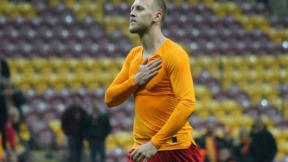 Semih Kaya futbolu bıraktığını açıkladı