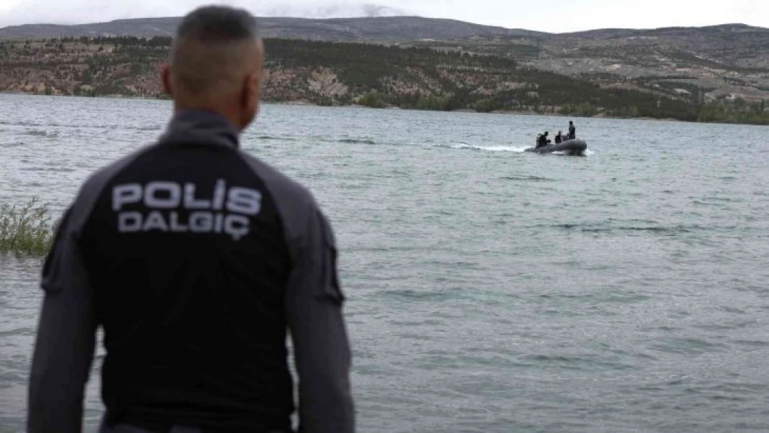 Serinlemek için suya girenlere uzmanlardan hayat kurtaran uyarılar