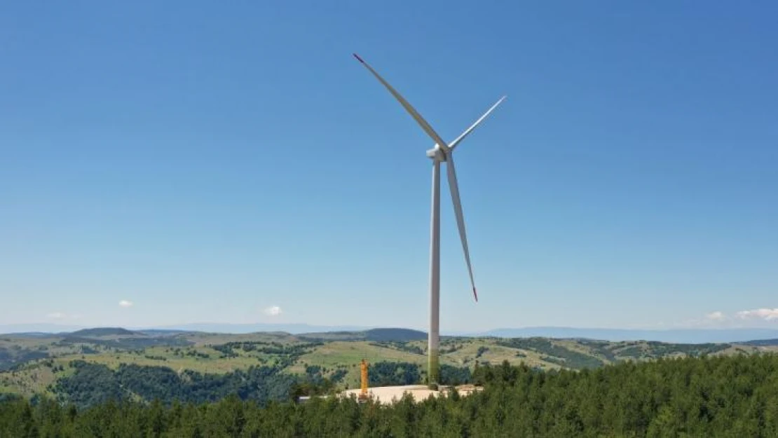 Sinop'taki RES'lerin altına güneş paneli kurulumları başladı