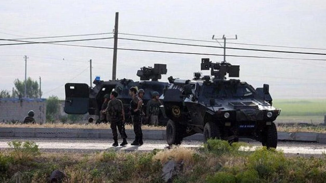 Şırnak'ta polise bombalı saldırı: 2 şehit, 5 yaralı