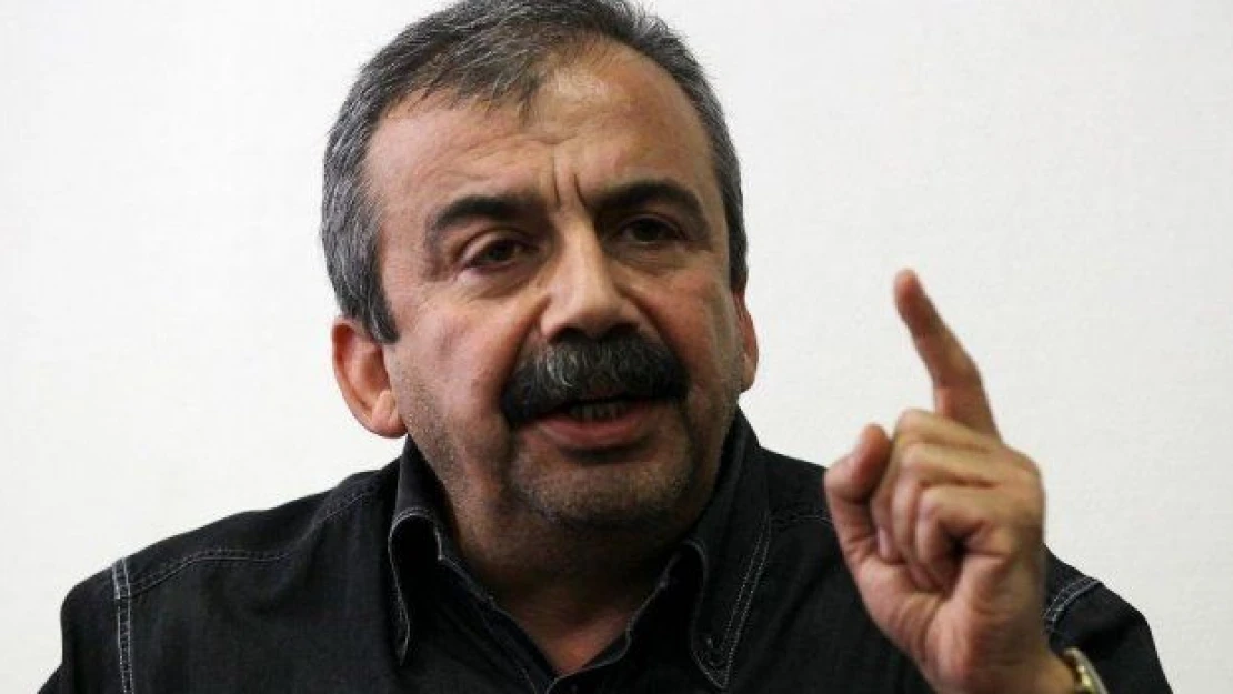 Sırrı Süreyya Önder: Bir haftada barışı sağlamazsak beni çarmıha gerin!