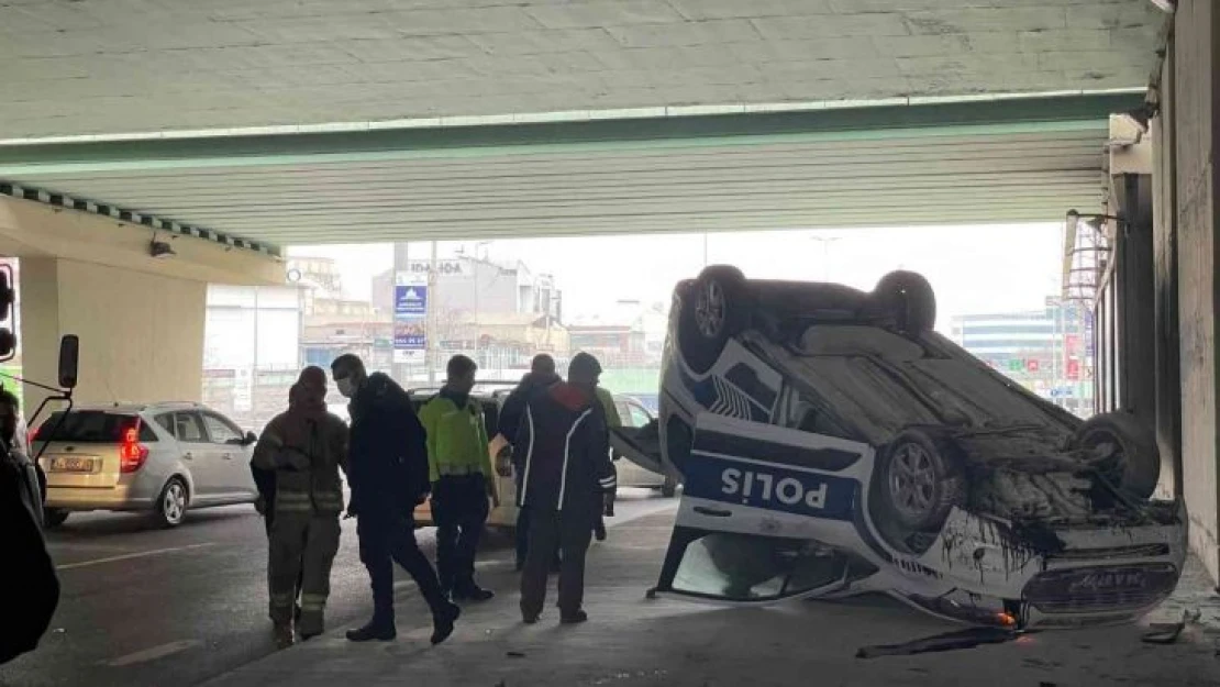 Şişli'de polis aracı takla attı: 2 polis yaralı