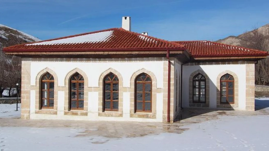 Sivas'taki 'sıbyan mektebi' restore edildi