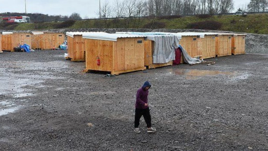 Soykırımcı Fransa'dan insan oğluna &quottavuk" muamelesi