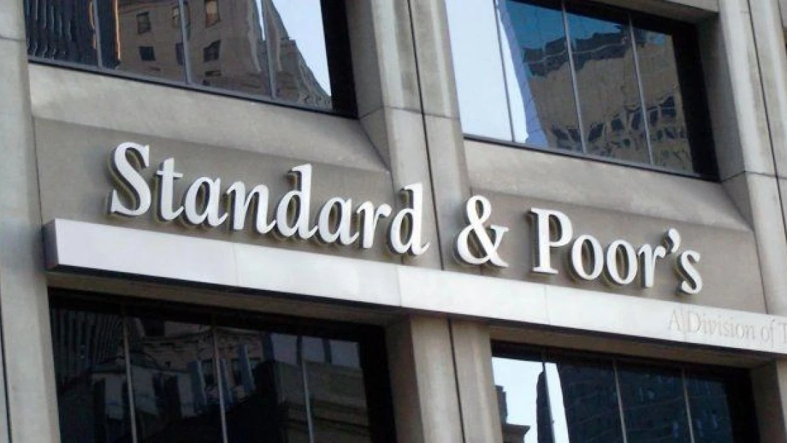 Standard and Poor's Türkiye'nin kredi notunu korudu.