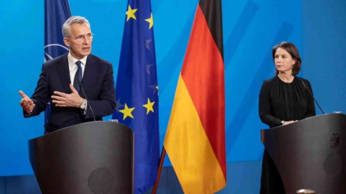 Stoltenberg: Almanya, Ukrayna'ya askeri teçhizat, mali ve insani yardımda kilit rol oynuyor