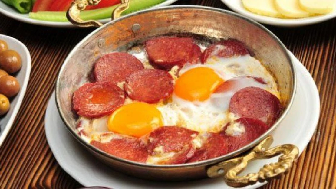 Sucuklu yumurta da kanser yapıyor mu?