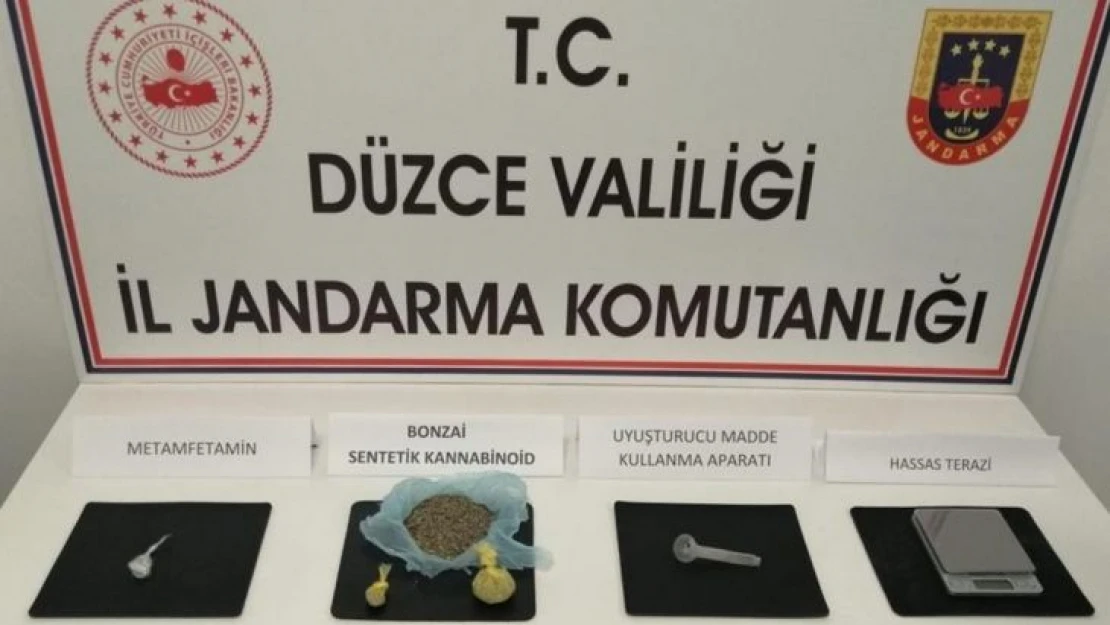 Şüphe üzerine durdurulan araçtan uyuşturucu çıktı