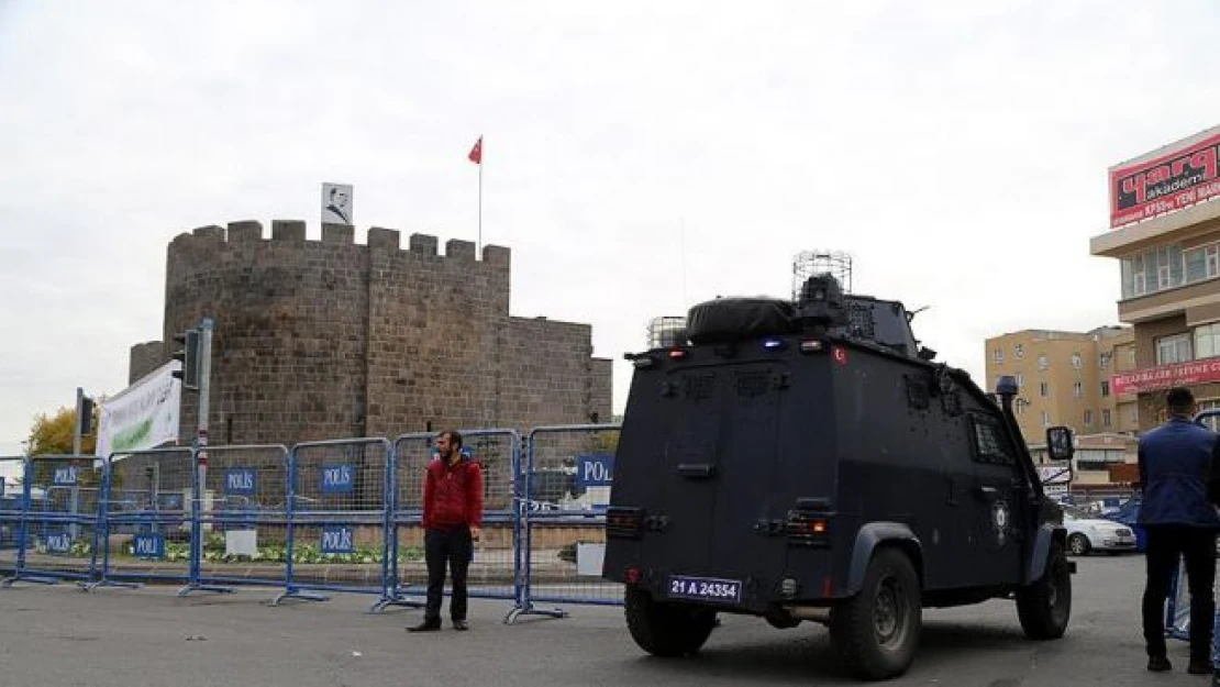 Sur'daki bir caddede sokağa çıkma yasağı kalktı