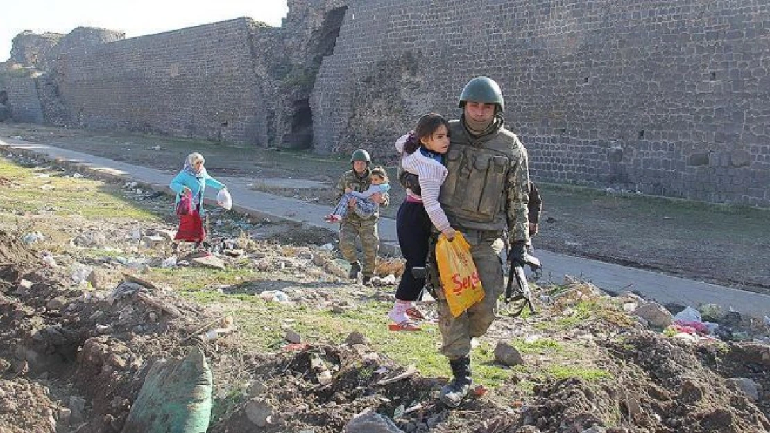 Sur'daki vatandaşlardan operasyona destek