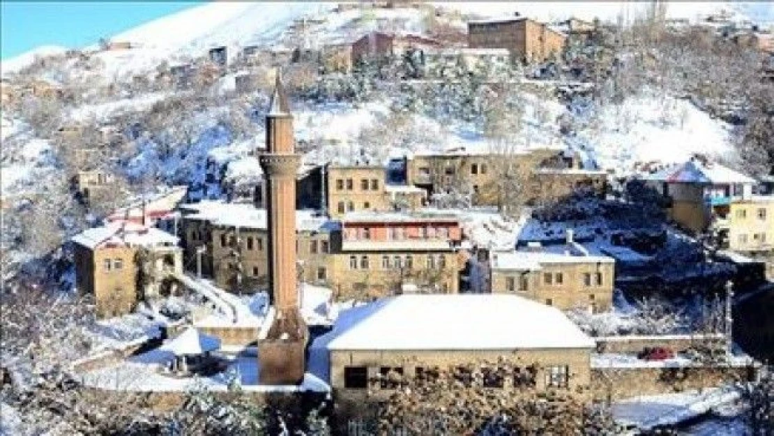 Tarihi kentte kış güzelliği