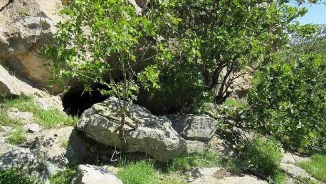 Terör operasyonunda 4 sığınak imha edildi