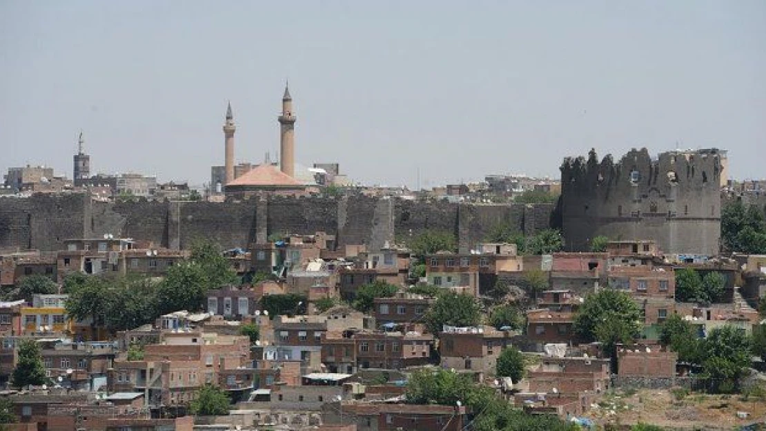 Terör örgütü tarihi değerlere de zarar verdi