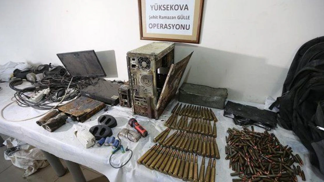 Teröristlerin gösterdiği yerden cephanelik çıktı