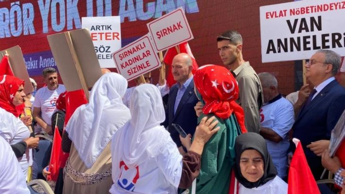 Terörle mücadele eden ailelerin evlat nöbeti 4'üncü yılında