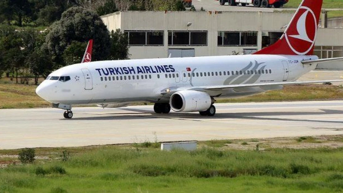 THY uçağı acil iniş yaptı