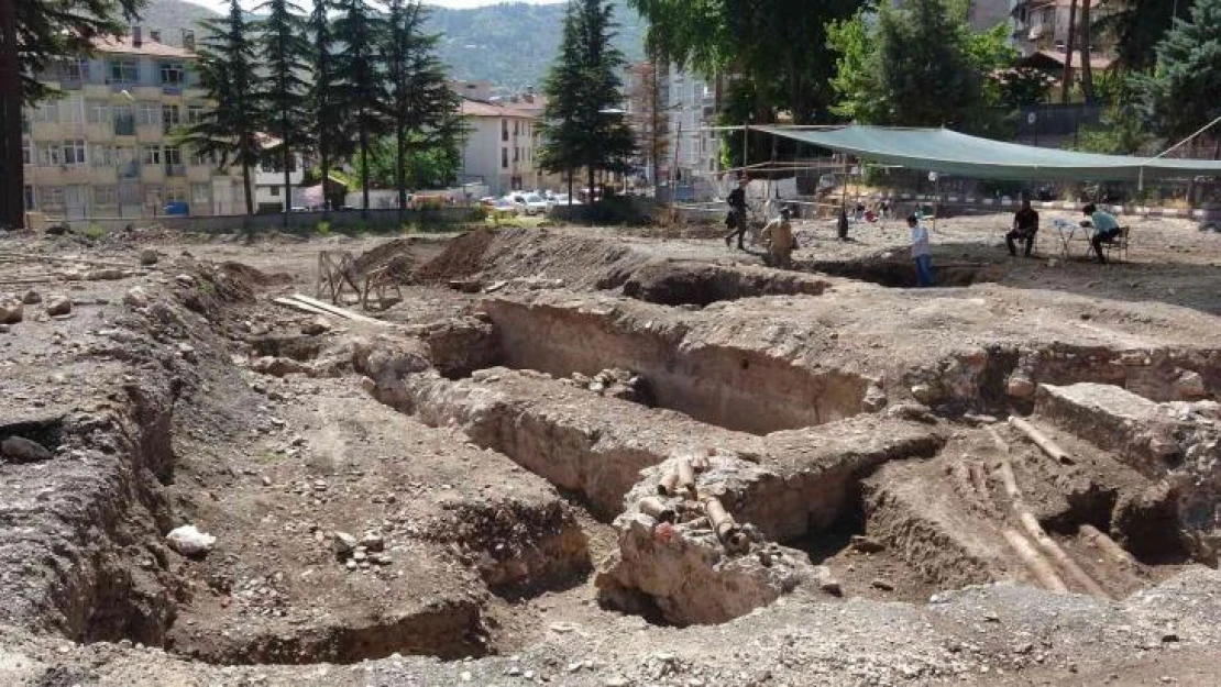 Tokat'ta okulun temel kazısından tarih çıktı