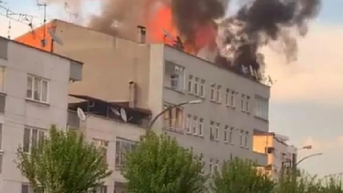 Trabzon'da çatı yangını korkuttu