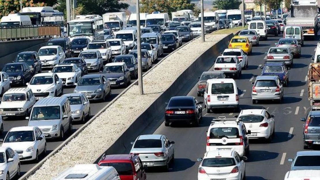 Trafiğe kayıtlı araç sayısı 19,8 milyonu geçti