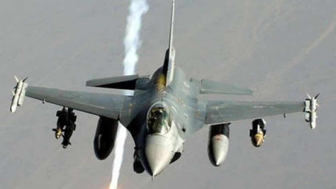 Türk jetleri PKK kamplarını bombaladı