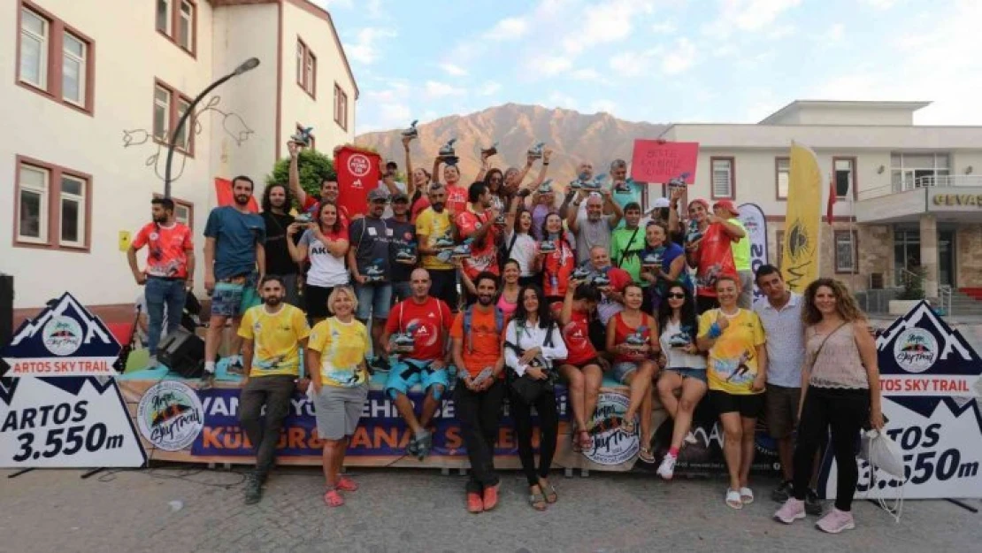 Türkiye'nin ilk 'Uluslararası Ultra Sky Trail Maratonu'nda kazananlar belli oldu