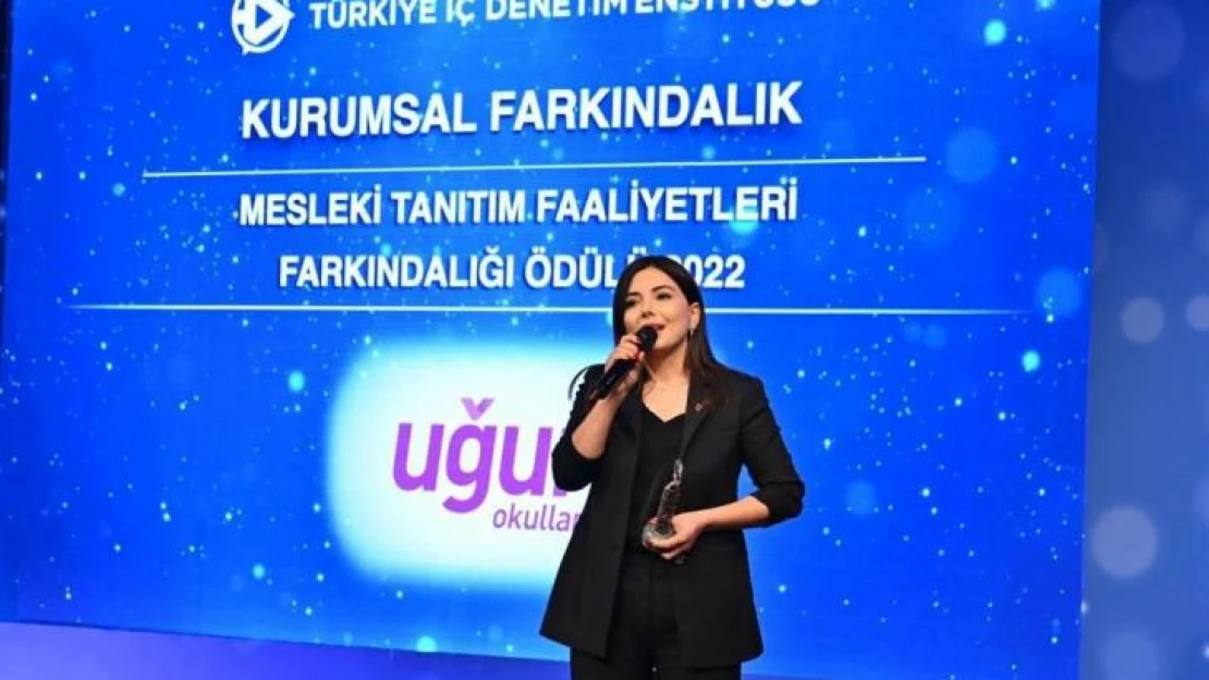 Uğur Okullarına iç denetimde 'Kurumsal Farkındalık Ödülü'