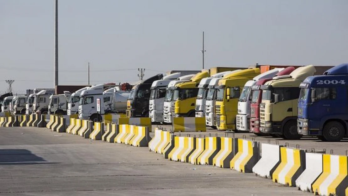 UND'den Habur'da bekletilen şoförler için işbirliği çağrısı
