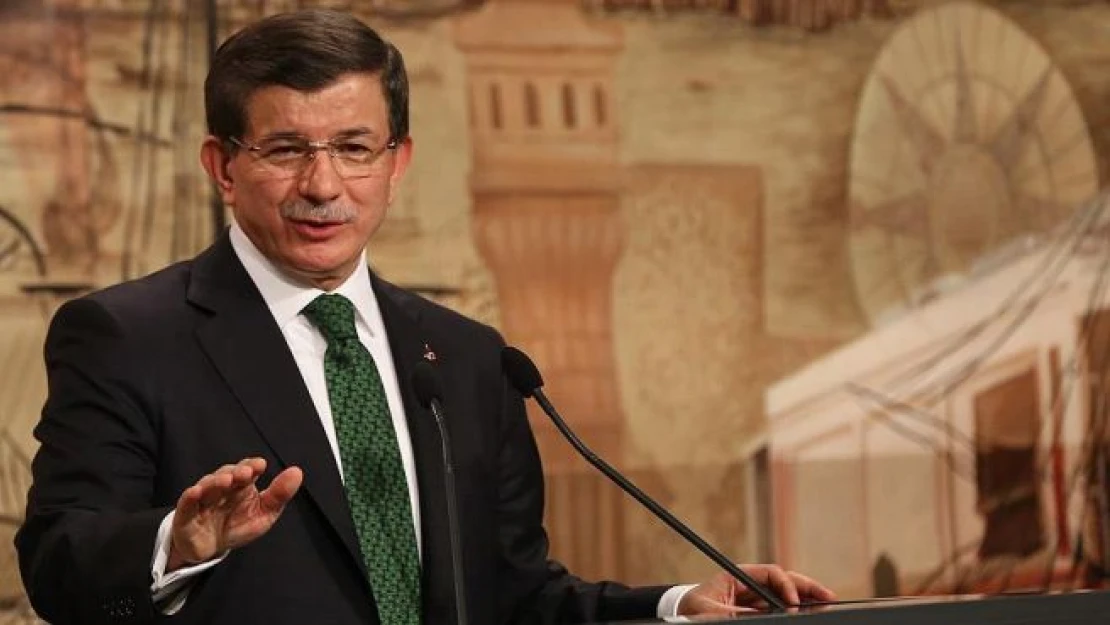 Davutoğlu: Vesayetçi anlayışları kaldırmanın yolu yeni anayasadır