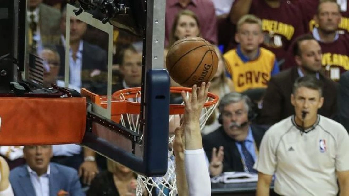 Warriors Suns'a karşı zorlanmadı