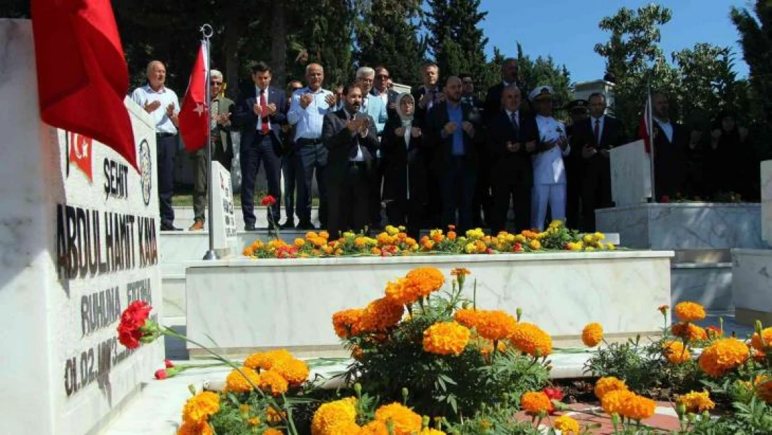 Yalova'da şehitliklerde 15 Temmuz töreni