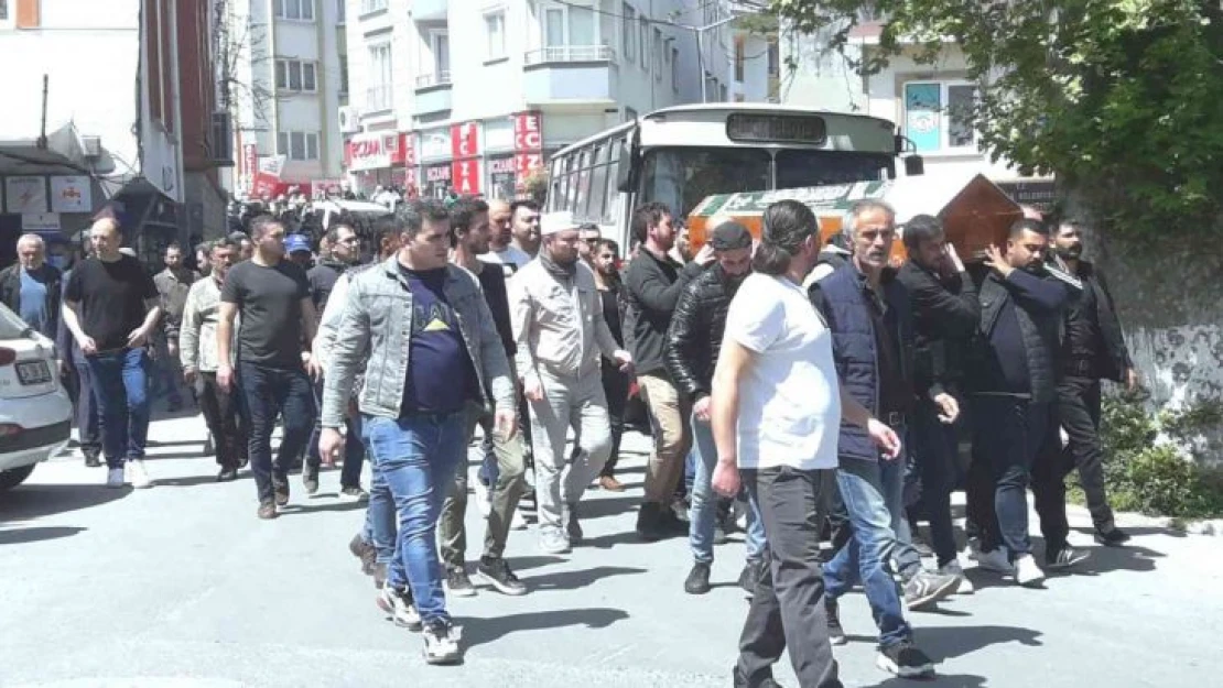 Yalova'da traktör kazasında hayatını kaybeden genç toprağa verildi