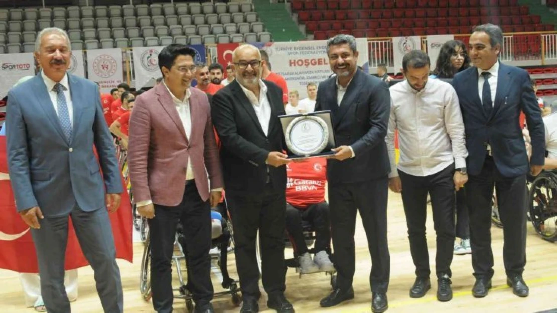 Yalova'da Uluslararası 23 Yaş Altı Tekerlekli Sandalye Basketbol Turnuvası başladı