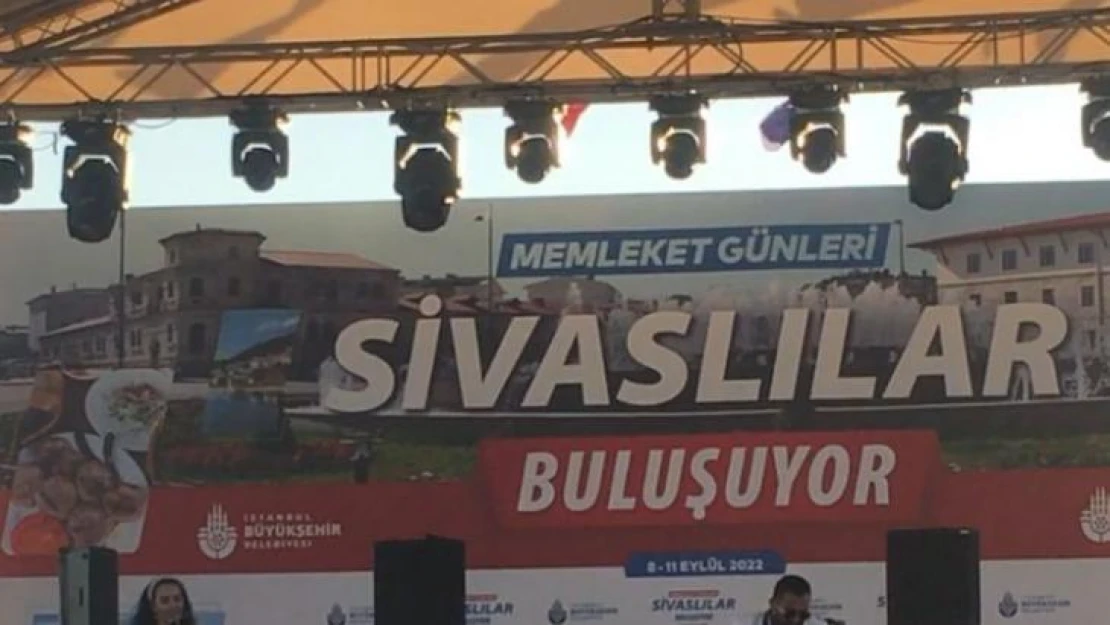 Yenikapı'daki Sivas günlerinde 'Ben Avrattan Korkar mıyım' şarkısına büyük ilgi