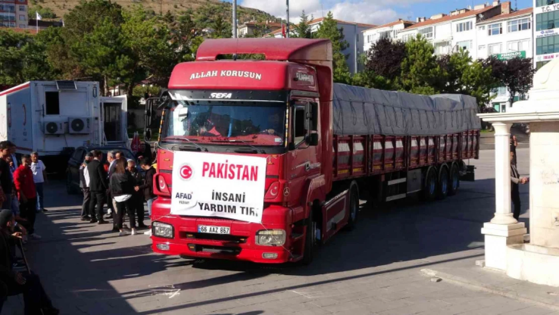 Yozgat'tan Pakistan'a yardım tırı dualarla yola çıktı