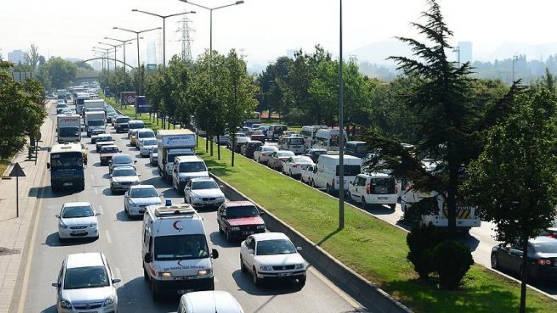 Yüksek primler şoförlerin 'sigortasını attırdı'
