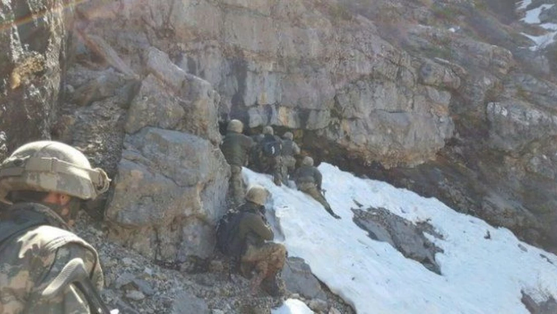 Yüksekova'da terör saldırısı: 3 şehit, 9 yaralı