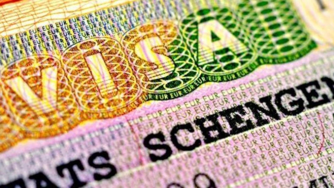 Yunanistan'a Schengen baskısı