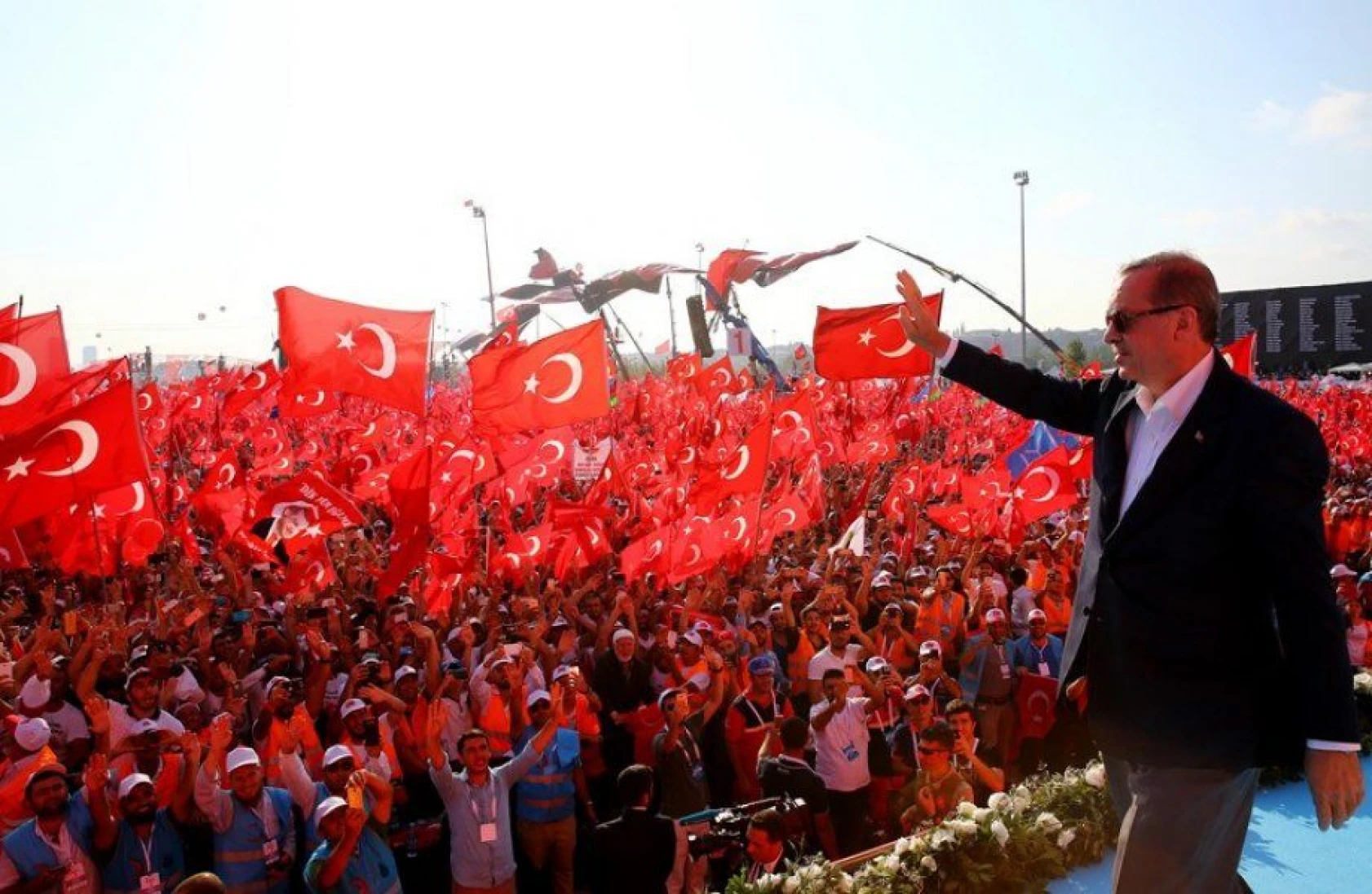 Yenikapı'da DEMOKRASİ VE ŞEHİTLER MİTİNGİ