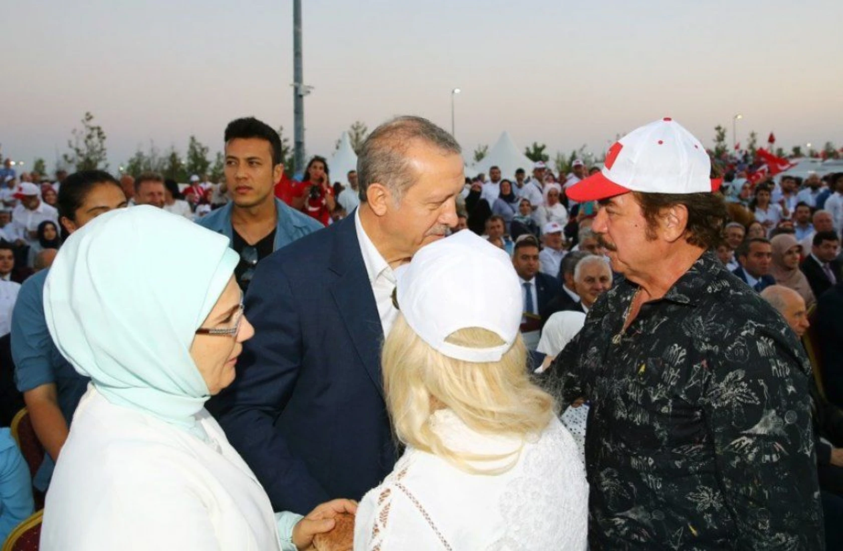 Yenikapı'da DEMOKRASİ VE ŞEHİTLER MİTİNGİ