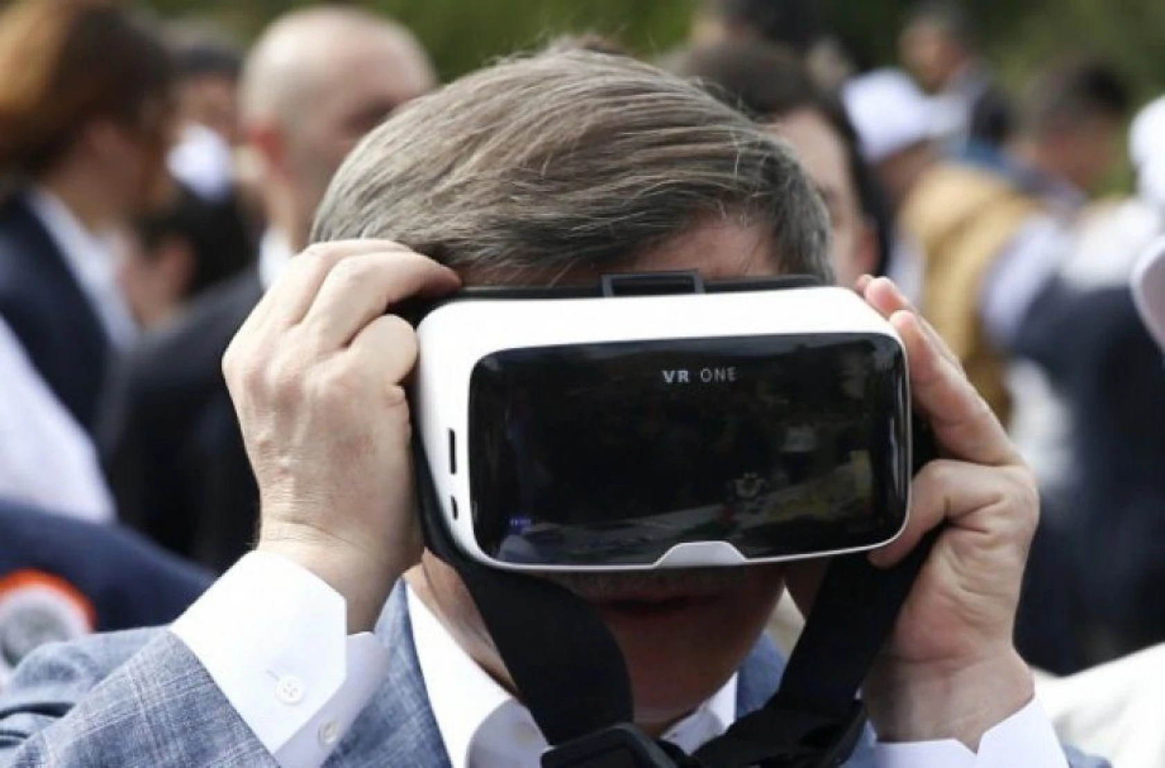 Başbakan Davutoğlu,''Çankaya Köşkü Çocuk Şenliği''ne katıldı