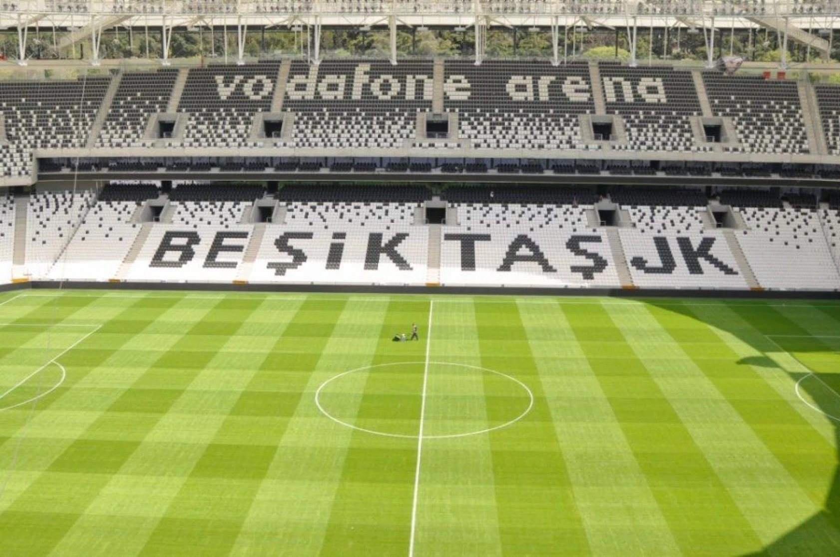 Vodafone Arena açılıyor