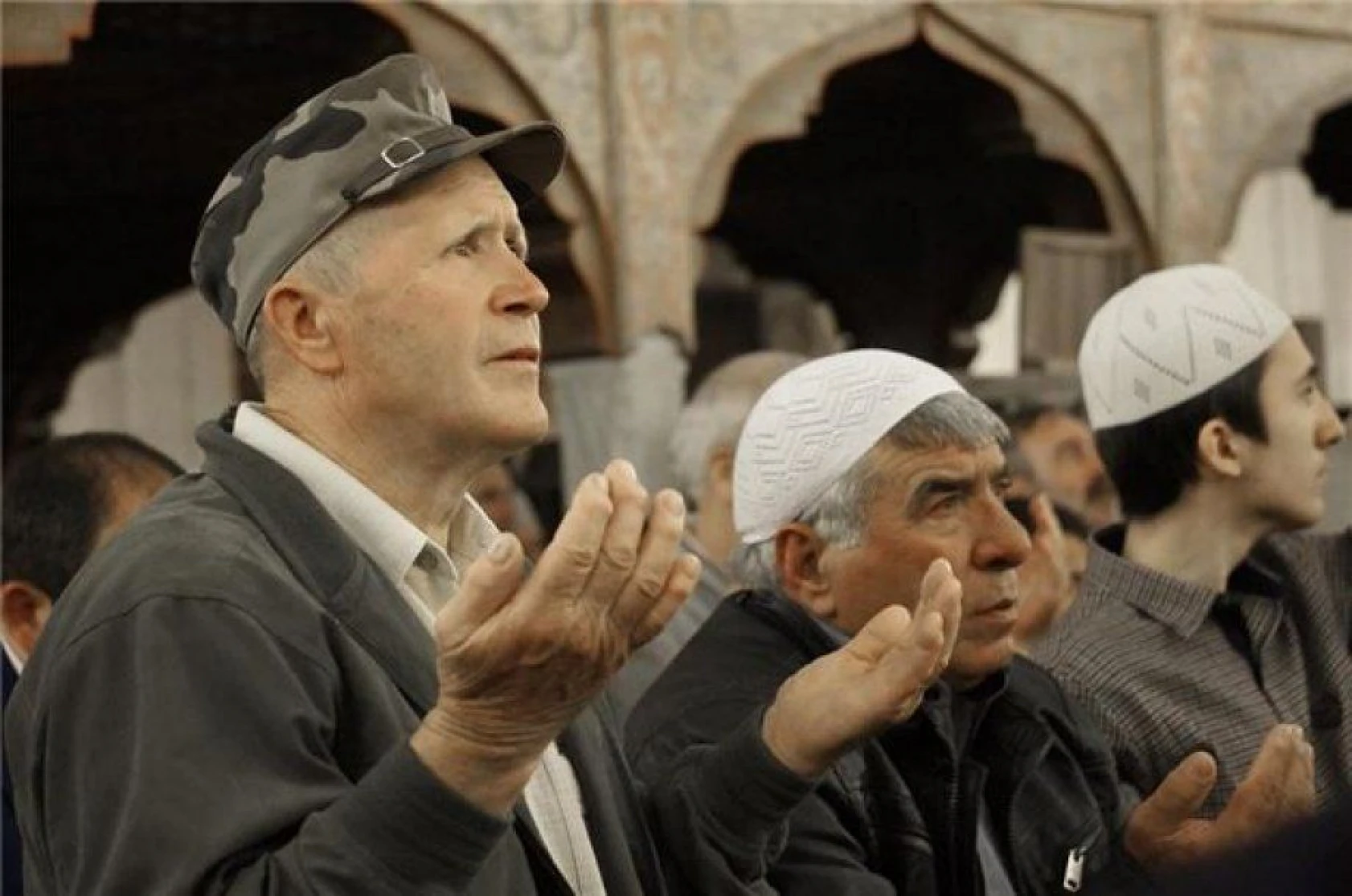 Diyanet İşleri Başkanı Görmez Selimiye'de sabah namazını kıldırdı
