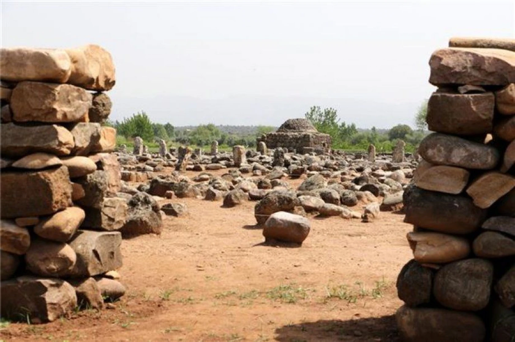 Hatay'da Kayı Boyu damgalı mezar taşları bulundu